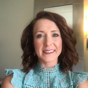 Meet your Posher, Cassandra